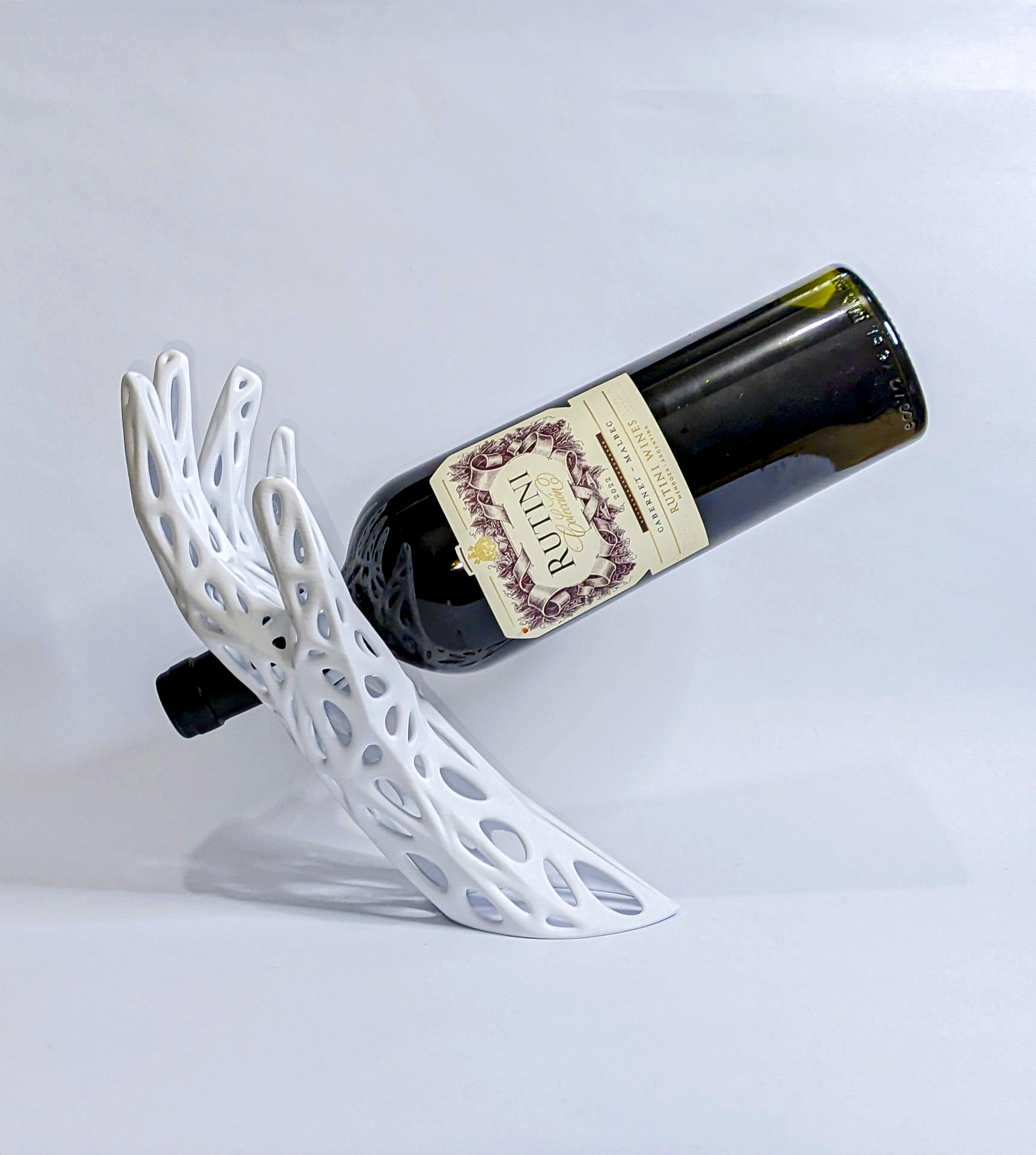 Soporte de vino en forma de mano