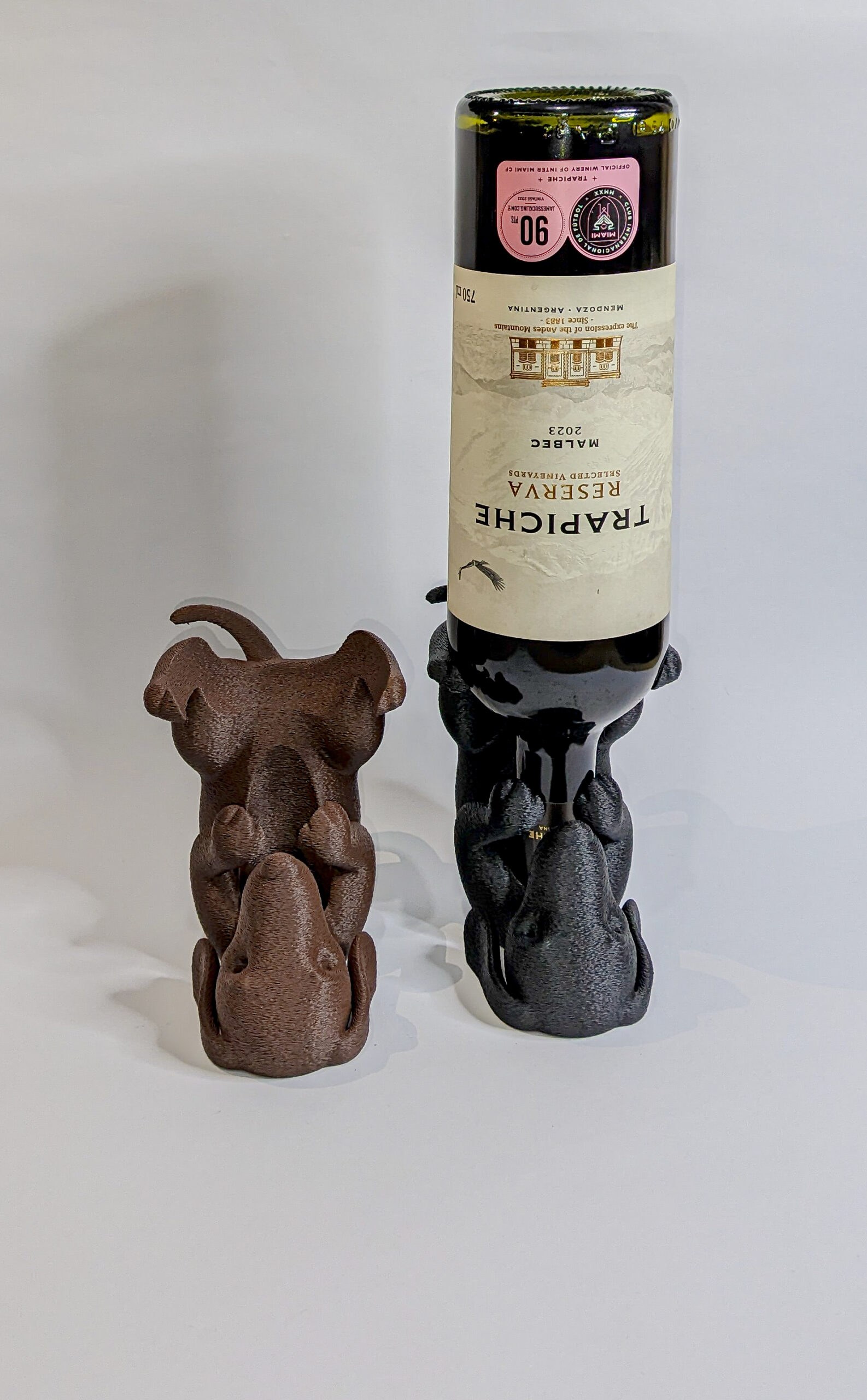 Soporte de vino con forma de perrito