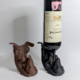 Soporte de vino con forma de perrito