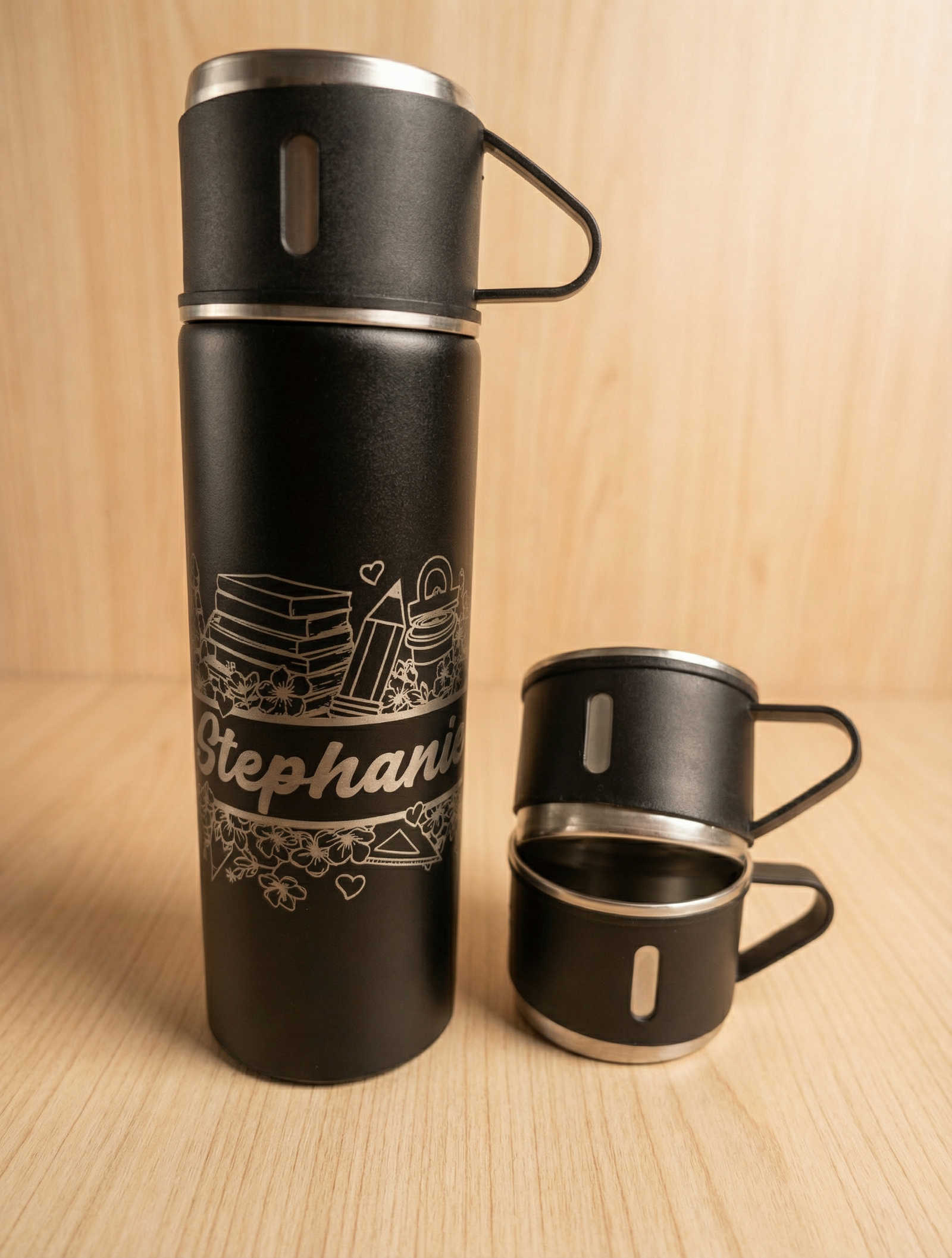 Termo de Acero Inoxidable Personalizado con Grabado Láser + 3 Tazas Incluidas ☕